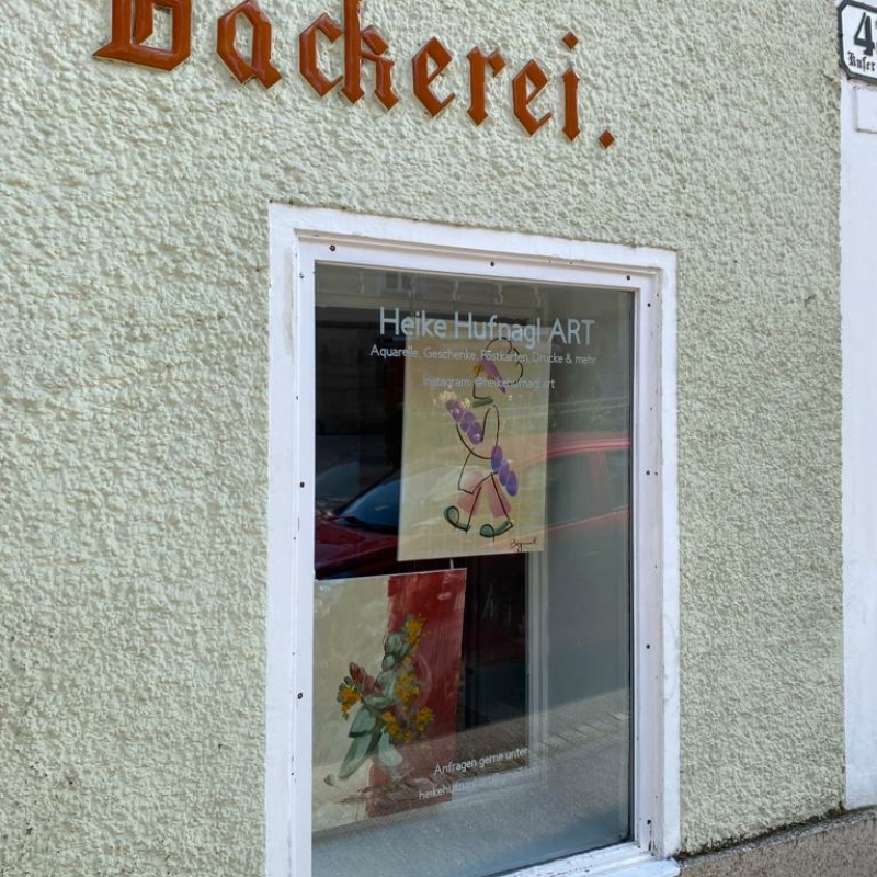 Schaufenster des Ateliers in der alten Bäckerei in Gmunden.